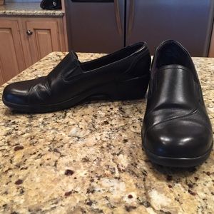 Clarks Womens size 10 black